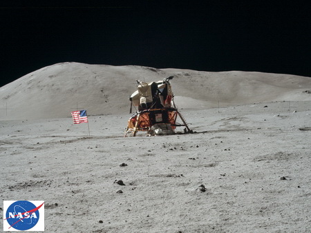 Apollo-17-05.jpg